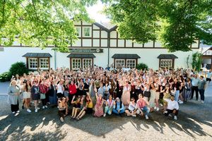 350 Pflege-Azubis trafen sich zum Alexianer-Schülertag im Hochsauerland.