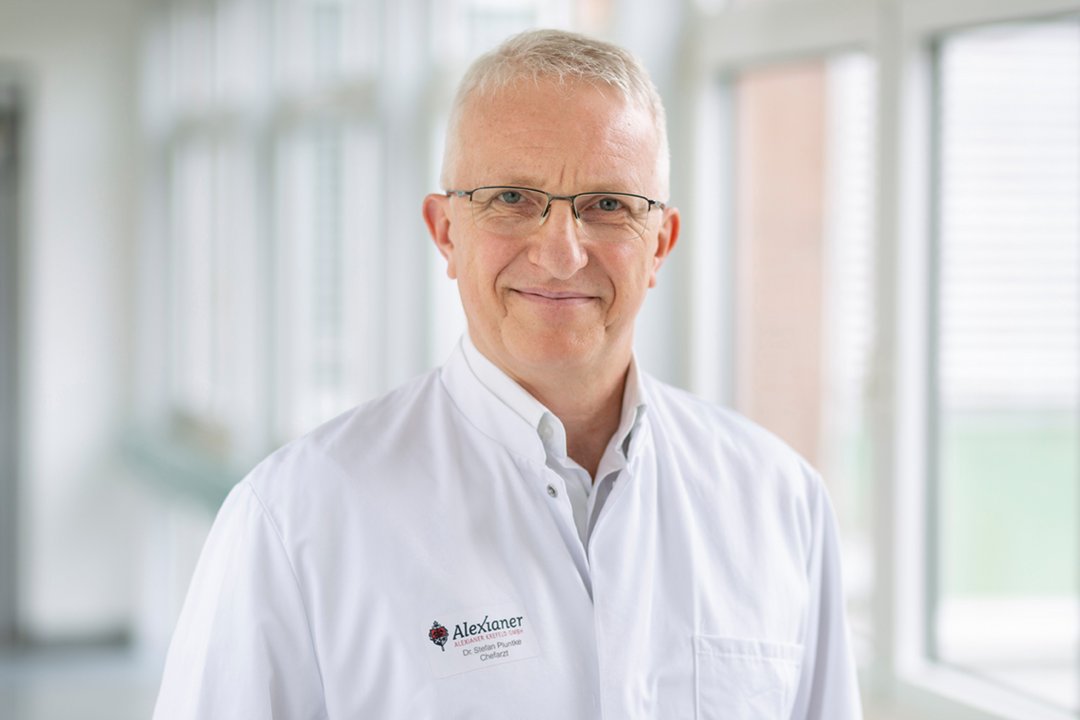 Dr. Stefan Pluntke
