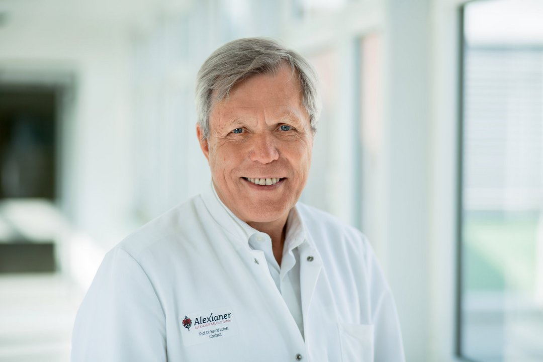 Prof. Dr. Dr. med. Bernd Luther, Chefarzt der Klinik für Gefäßchirurgie