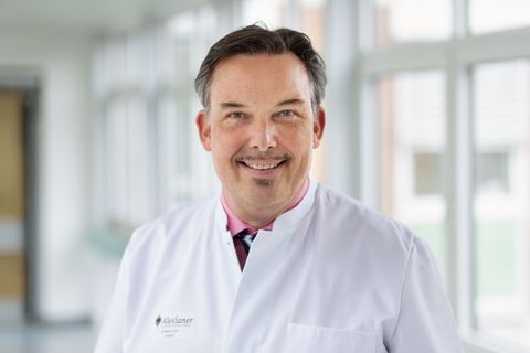 Dr. med. Markus Graf, Chefarzt der Klinik für Unfallchirurgie, Orthopädie, Hand- und Wiederherstellungschirurgie