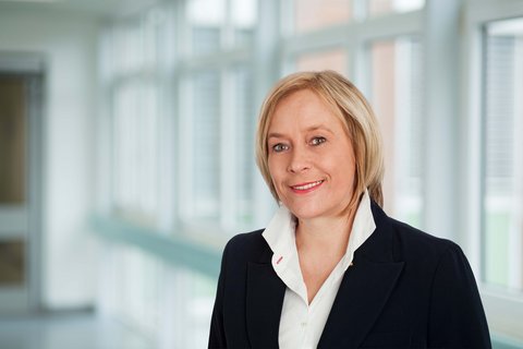 Ansprechpartnerin für Fundraising in Krefeld, Barbara Krause